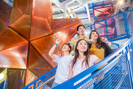 La Nube STEAM Discovery Center